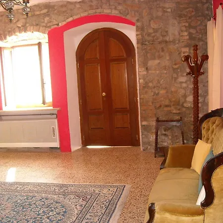 Corte Bezzetti فندق مبيت وإفطار 3*